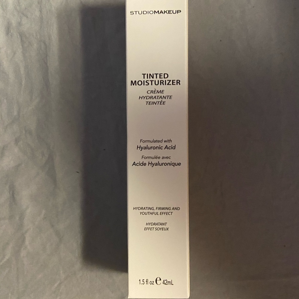 Studio Makeup Tinted Moisturizer